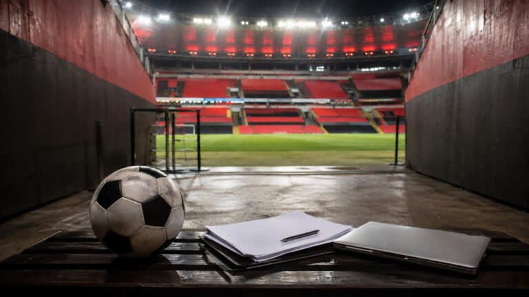 Vitória faz acordo com Portimonense, derruba transfer ban e avança por Alex Bruno<span style='display:block;font-size:0.55em;font-weight:400;line-height:1.35;color:#555;margin-top:10px'>Clube deixou a lista de punições da Fifa após acertar a pendência com o time português e pode voltar a registrar jogadores.</span>