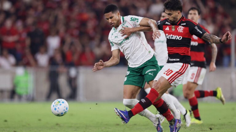 Clubes boicotam reunião sobre bets e governo cancela encontro em Brasília<span style='display:block;font-size:0.55em;font-weight:400;line-height:1.35;color:#555;margin-top:10px'>Dirigentes de Palmeiras e Flamengo teriam liderado o esvaziamento do encontro; governo fala em grupo de trabalho.</span>