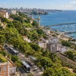 Vista aérea de Salvador em ação sobre planejamento climático urbano