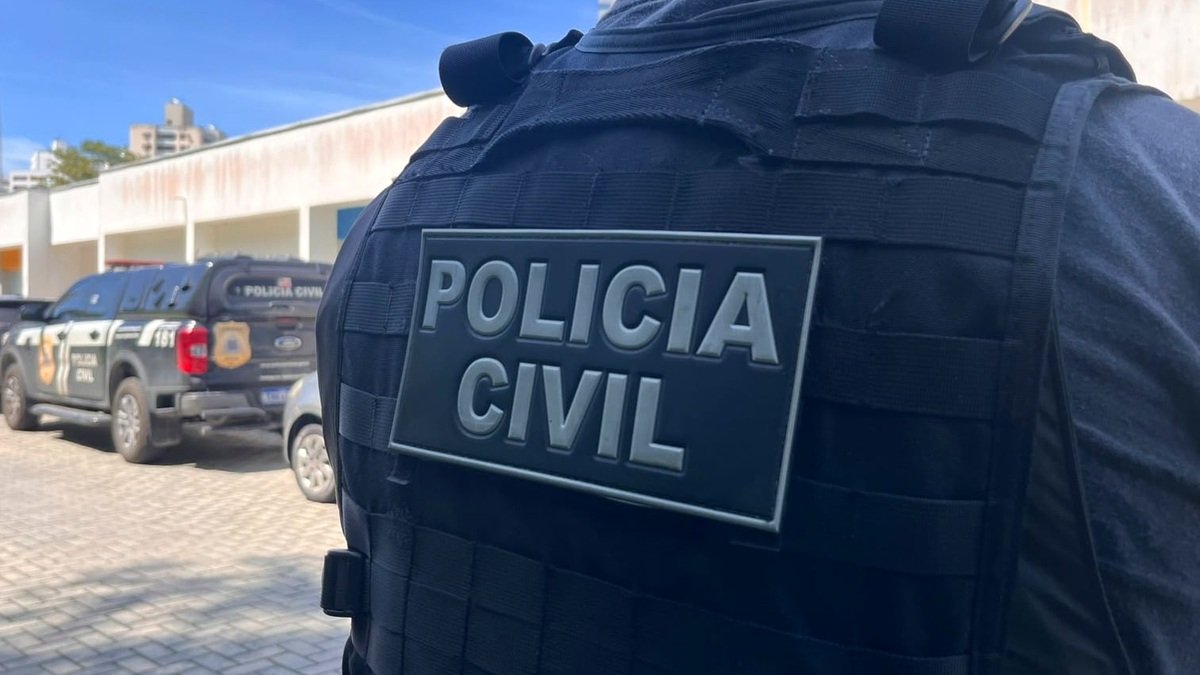 Área de mata em Pituaçu isolada para investigação policial