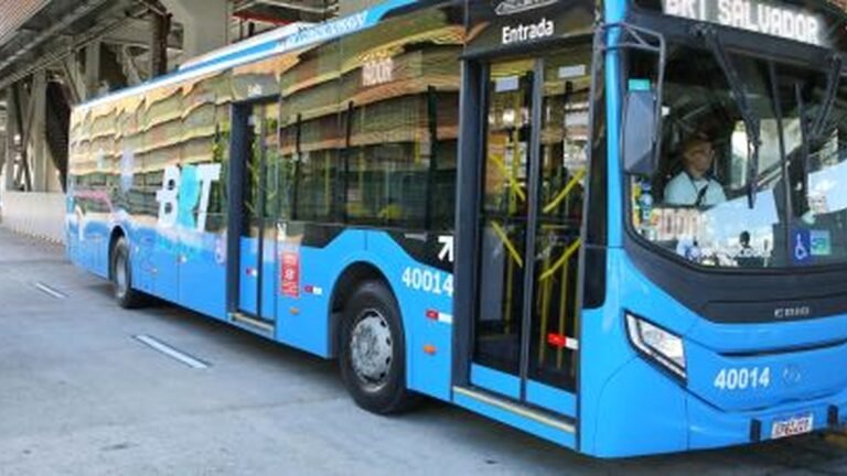 BRT Linha B6 passa a operar em horário integral em Salvador nesta segunda<span style='display:block;font-size:0.55em;font-weight:400;line-height:1.35;color:#555;margin-top:10px'>Trajeto entre a Lapa e Patamares passa a rodar das 5h às 23h após semanas de operação assistida na linha.</span>