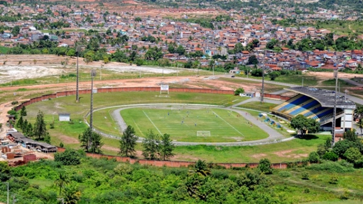 Vista aérea do Estádio Fernando Ferreira Lopes, em Camaçari
