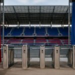 Catracas de estádio fechadas após punição a torcidas organizadas