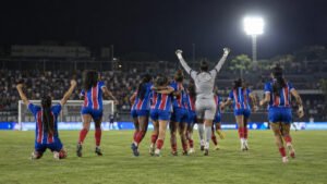 Jogadoras do Bahia comemoram classificação histórica no futebol feminino