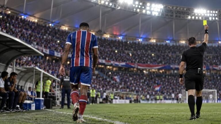 Bahia perde Erick, artilheiro do time, para o jogo contra o Remo na Fonte Nova<span style='display:block;font-size:0.55em;font-weight:400;line-height:1.35;color:#555;margin-top:10px'>Volante levou o terceiro cartão amarelo na virada sobre o Bragantino e cumpre suspensão na próxima segunda-feira; Jean Lucas e Caio Alexandre disputam a vaga.</span>