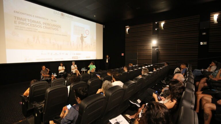 Cinemas em Salvador no dia da eleição: veja quais abrem neste domingo<span style='display:block;font-size:0.55em;font-weight:400;line-height:1.35;color:#555;margin-top:10px'>Redes como Cinemark, UCI, Cinépolis e Cineflix funcionam; três salas ficam fechadas.</span>