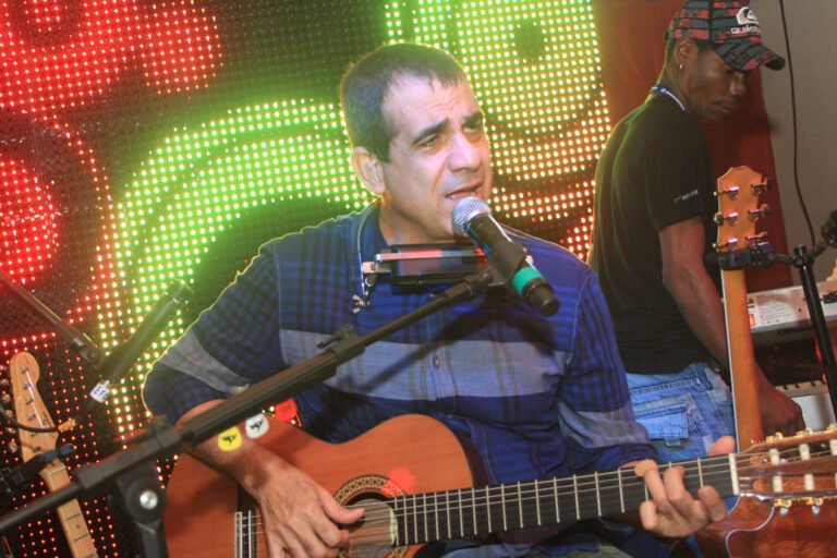 Trivela de Durval Lelys volta a Salvador após 15 anos com ingressos esgotados