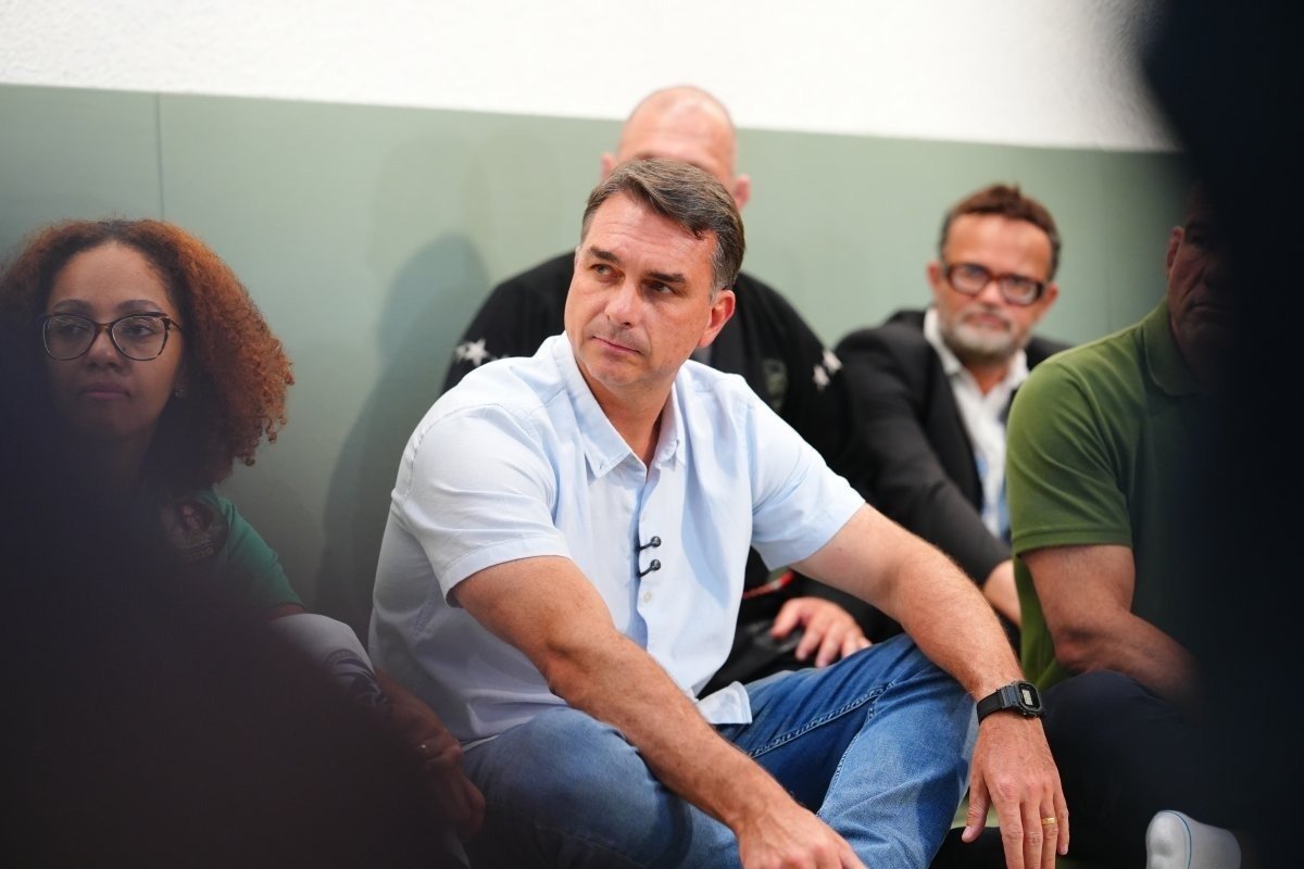 Flávio Bolsonaro em fotografia de divulgação de sua campanha