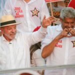 Lula, Jerônimo Rodrigues e Jaques Wagner em ato de campanha, em foto de arquivo