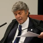 Ministro Luiz Fux chega para sessão da Primeira Turma do Supremo Tribunal Federal