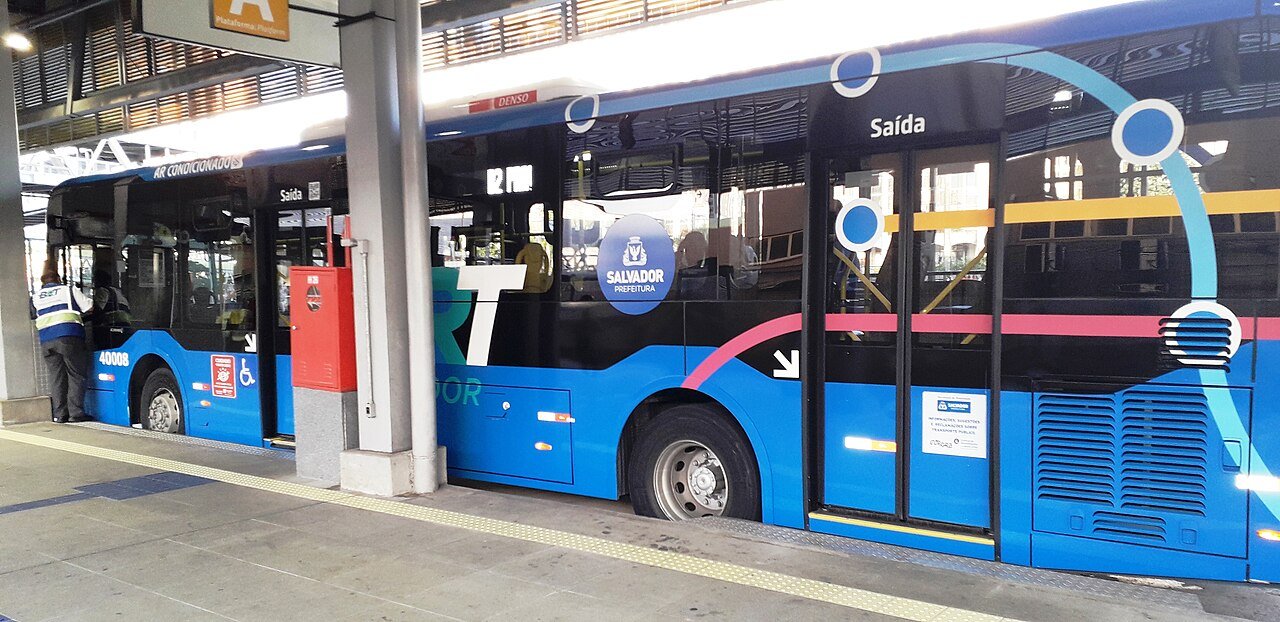 Ônibus do BRT de Salvador - 1
